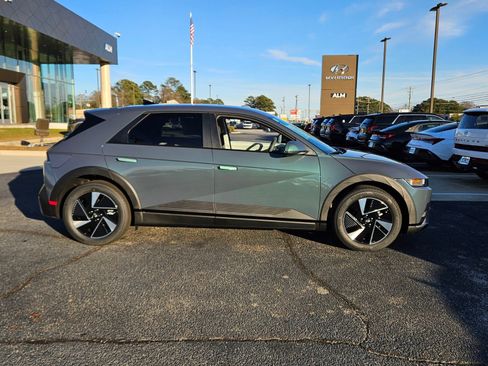 New 2026 Hyundai Ioniq 5 SE RWD image 13