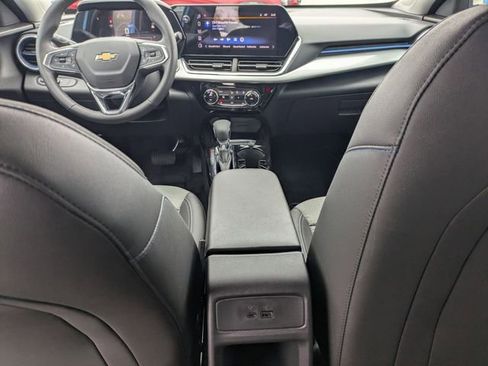 New 2026 Chevrolet Trax LT w/ Driver Confidence Package image 25