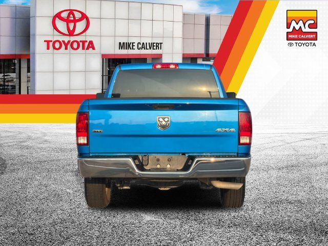 Used 2024 RAM 1500 Classic SLT AWD/4WD image 4