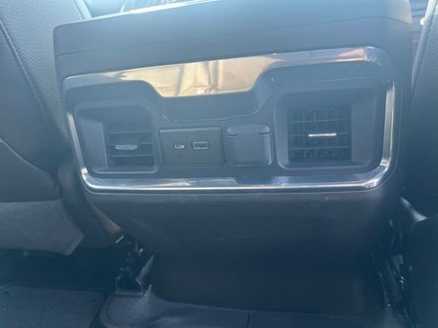 Used 2022 GMC Sierra 3500 Denali w/ Denali Ultimate Package AWD/4WD image 29