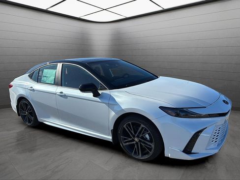 New 2026 Toyota Camry XSE FWD image 28