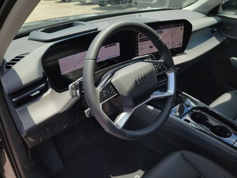 New 2026 Audi Q3 quattro 2.0T AWD/4WD image 7