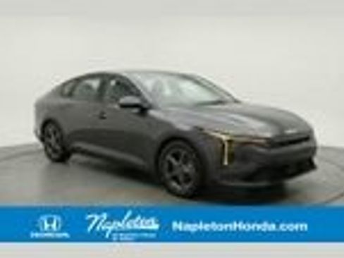 Used 2025 Kia K4 FWD image 1