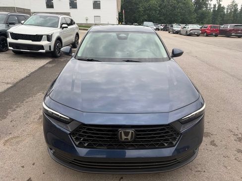 Used 2024 Honda Accord EX image 2