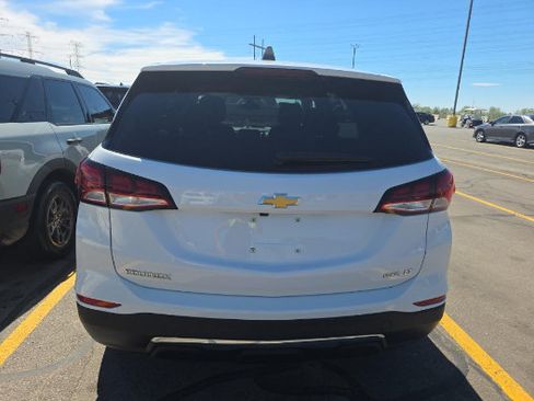 Used 2024 Chevrolet Equinox LT AWD/4WD image 4