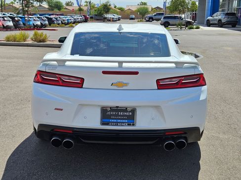 Certified 2016 Chevrolet Camaro SS RWD image 4