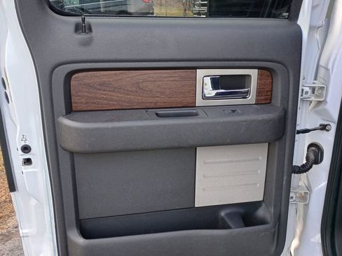 Used 2013 Ford F150 Lariat w/ Luxury Equipment Group image 17