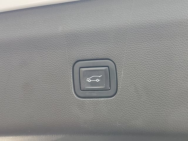 Certified 2022 Buick Enclave Avenir w/ Avenir Technology Package AWD/4WD image 9