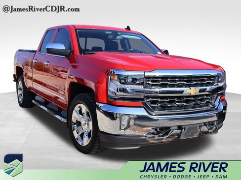 Used 2017 Chevrolet Silverado 1500 LTZ w/ Sport Package AWD/4WD image 13
