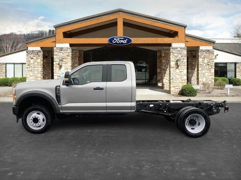 New 2024 Ford F450 XL image 7