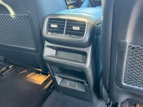 Used 2024 Mercedes-Benz GLE 350 4MATIC w/ 3rd Row Seat Package image 20