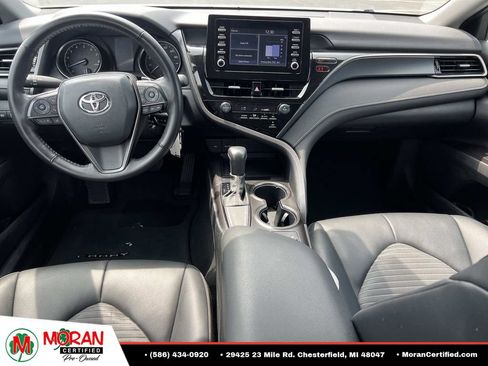 Used 2024 Toyota Camry SE FWD image 13