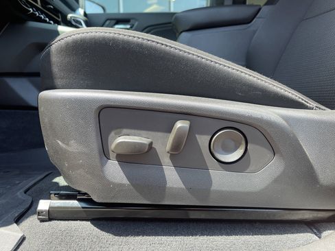 Used 2023 Chevrolet Colorado LT w/ LT Convenience Package II image 17