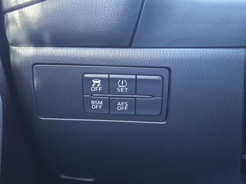 Used 2016 MAZDA MAZDA3 s Grand Touring image 25