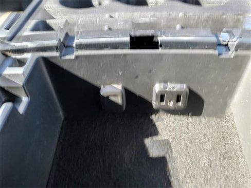 Used 2018 GMC Sierra 2500 SLT w/ Duramax Plus Package image 31