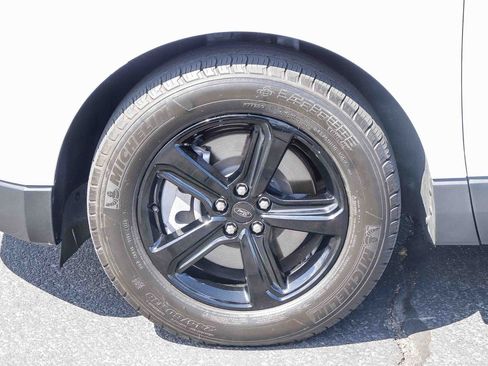 Certified 2023 Ford Edge SEL w/ Convenience Package AWD/4WD image 9