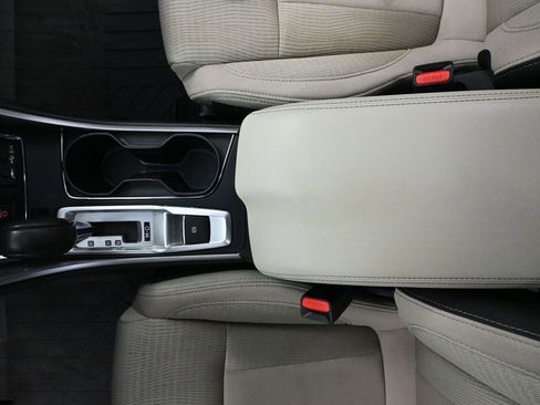 Used 2021 Subaru Ascent Premium w/ Convenience Package image 34