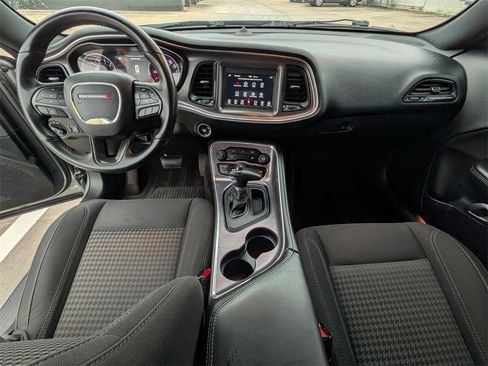 Used 2018 Dodge Challenger R/T image 24