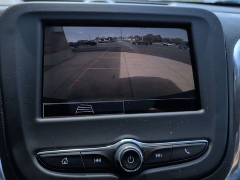 Used 2024 Chevrolet Equinox LT FWD image 21