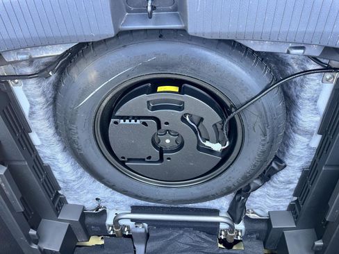 Certified 2023 Nissan Rogue SV AWD/4WD image 38