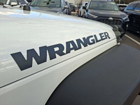 Used 2016 Jeep Wrangler Sport image 30