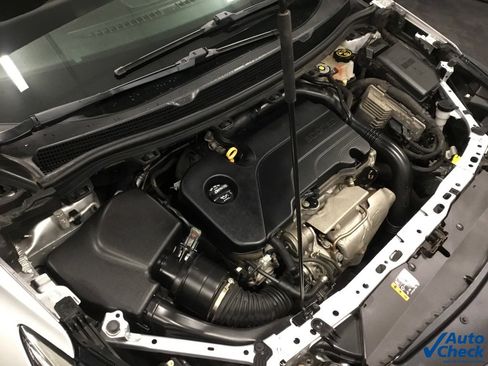 Used 2019 Chevrolet Cruze LS w/ LS Fleet Convenience Package image 40