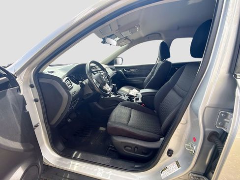 Used 2019 Nissan Rogue SV AWD/4WD image 21