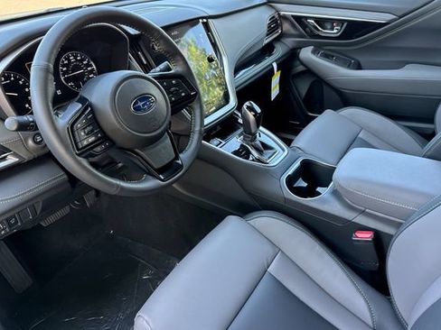 Used 2025 Subaru Outback Onyx Edition XT AWD/4WD image 9