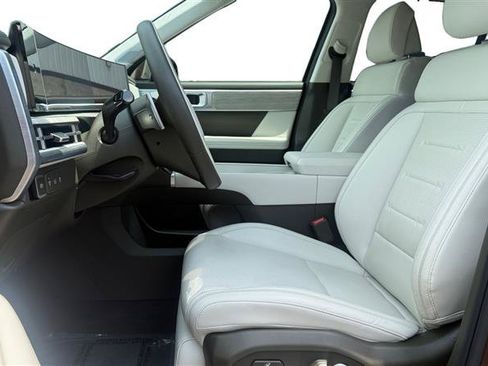 Used 2024 Hyundai Santa Fe Calligraphy AWD/4WD image 10