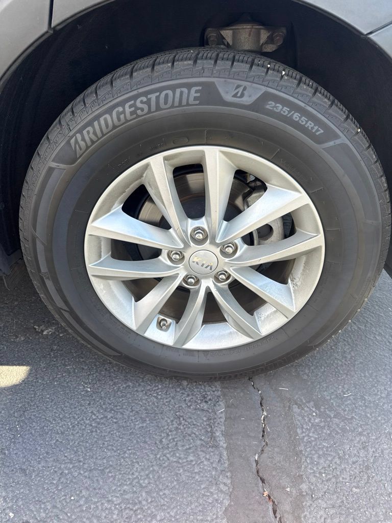 Used 2016 Kia Sorento LX FWD image 11