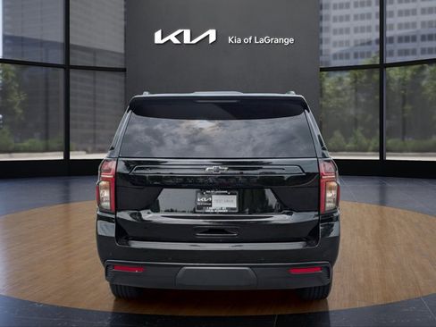 Used 2023 Chevrolet Suburban Z71 w/ Luxury Package AWD/4WD image 14
