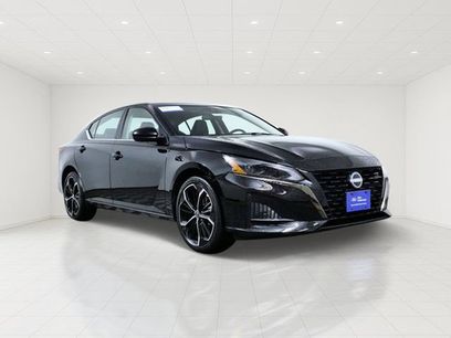 Used 2025 Nissan Altima 2.5 SR