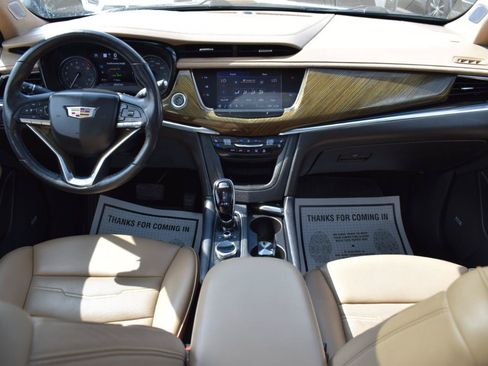 Used 2020 Cadillac XT6 Premium Luxury w/ Platinum Package AWD/4WD image 18