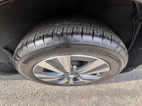 Used 2017 Nissan Leaf SV image 23