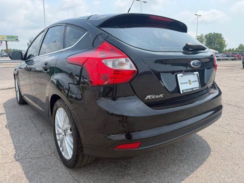 Used 2014 Ford Focus Titanium FWD image 8