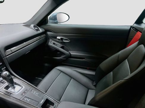 Certified 2025 Porsche 718 Cayman RWD image 24