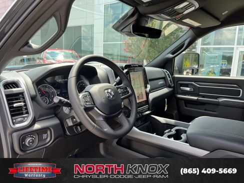 New 2026 RAM 2500 Big Horn AWD/4WD image 6