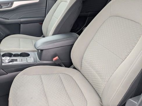 Used 2022 Ford Escape SE w/ Convenience Package image 19