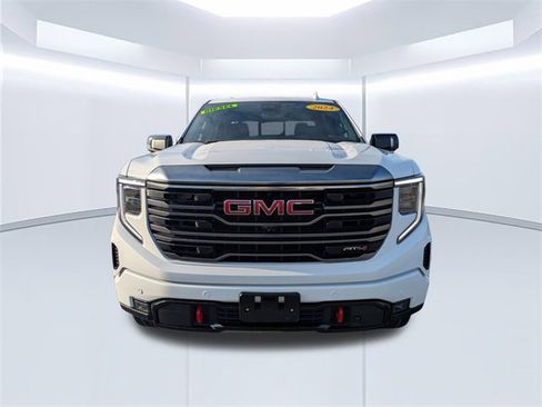 Used 2024 GMC Sierra 1500 AT4 w/ Technology Package image 10