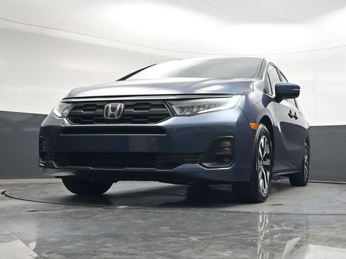 Used 2025 Honda Odyssey EX-L image 42