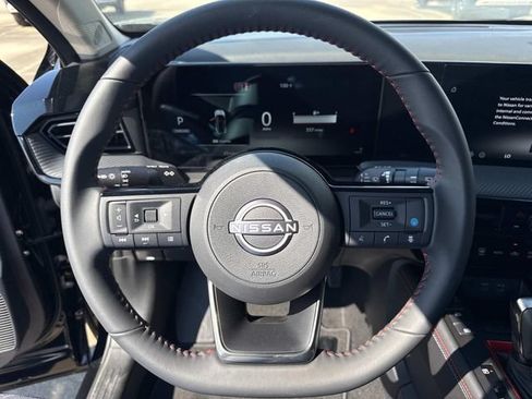 New 2025 Nissan Kicks Play S FWD image 24