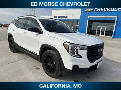Certified 2022 GMC Terrain SLT w/ Elevation Edition image 1