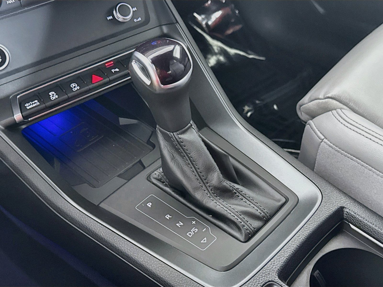 Certified 2024 Audi Q3 2.0T Premium Plus AWD/4WD image 18