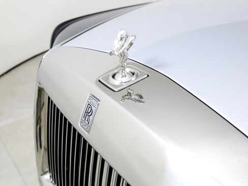 Used 2018 Rolls-Royce Phantom Sedan image 42