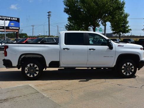 New 2026 Chevrolet Silverado 2500 Custom w/ Custom Value Package AWD/4WD image 4