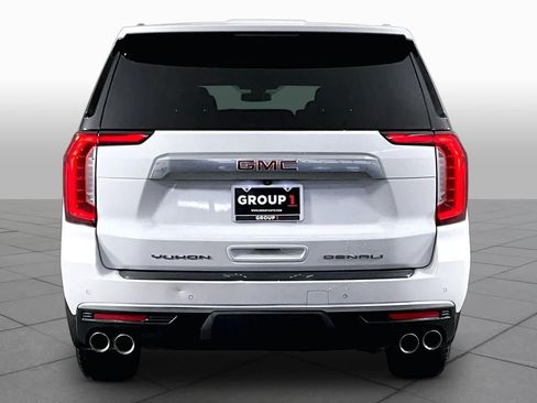 Used 2022 GMC Yukon XL Denali AWD/4WD image 5