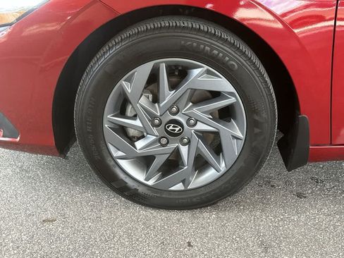 Used 2024 Hyundai Elantra SEL FWD image 10