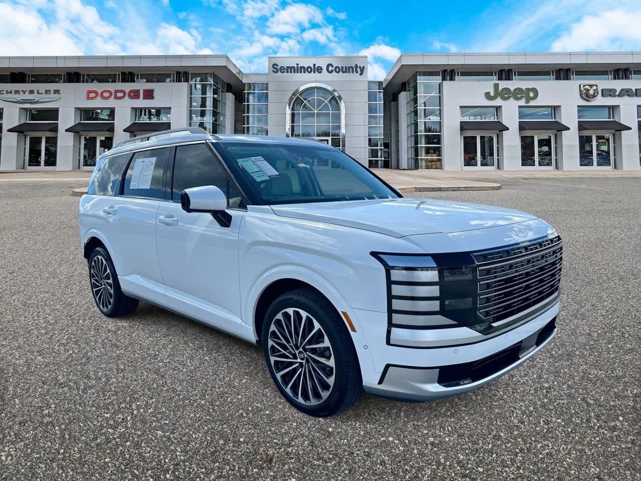 Used 2026 Hyundai Palisade Calligraphy AWD/4WD image 2