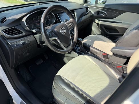 Used 2019 Buick Encore Preferred AWD/4WD image 9