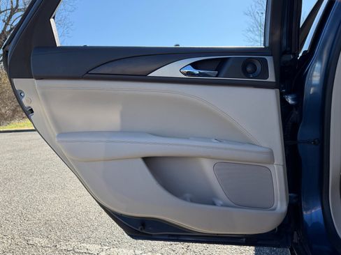 Used 2019 Lincoln MKZ Reserve w/ Reserve Plus Package image 15